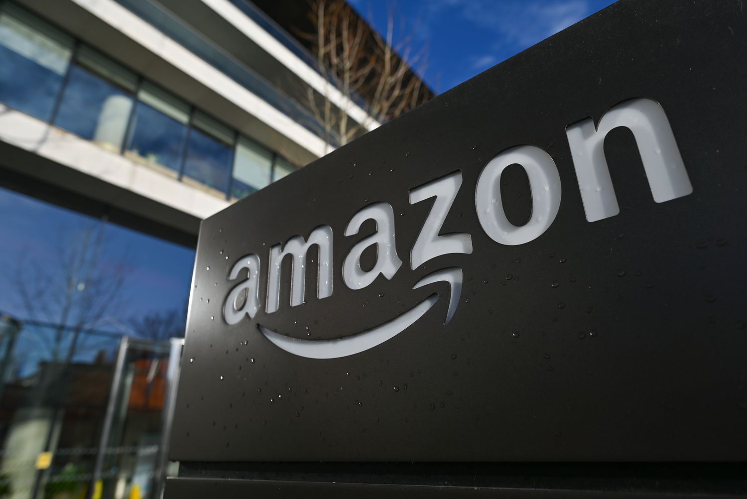Amazon’s Bee Launches Frontier Wearable and Eclipse AI Note-Taking Device